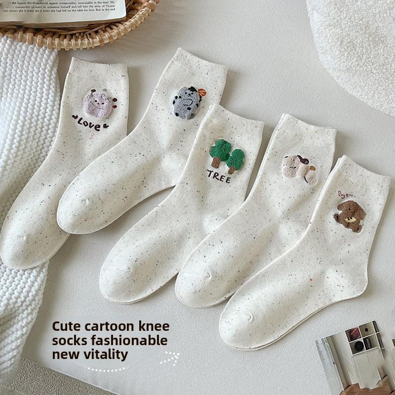 

5 Pairs of Female Cute Cartoon Doodles All Go Boneless Yuezi Tube Socks 5 Pairs