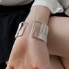 1pc of European and American Style Heavy-duty Hand-wound Coil Bracelet, Fashionable Design, Light Luxury Temperament, Punk Arm Ring