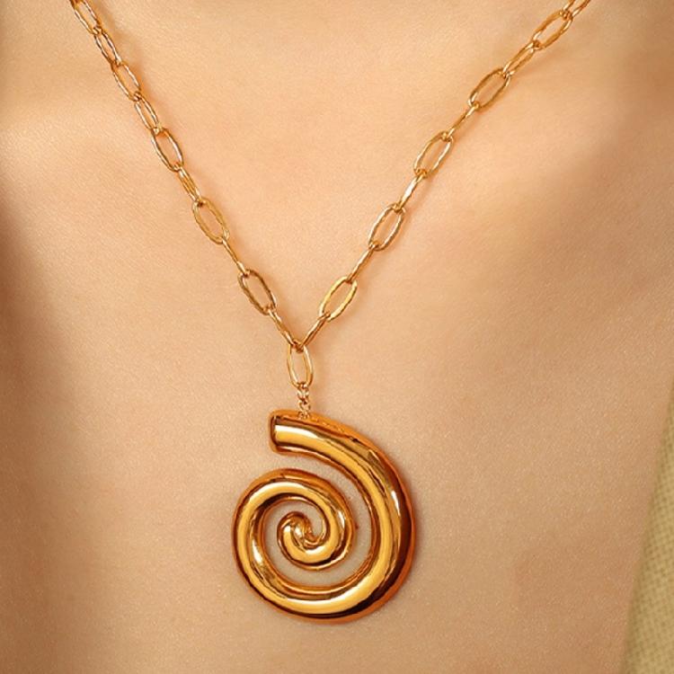 Fashion Statement Shell Necklace for Women Waterproof Stainless Steel Jewelry Bohemian Beach Party Gift