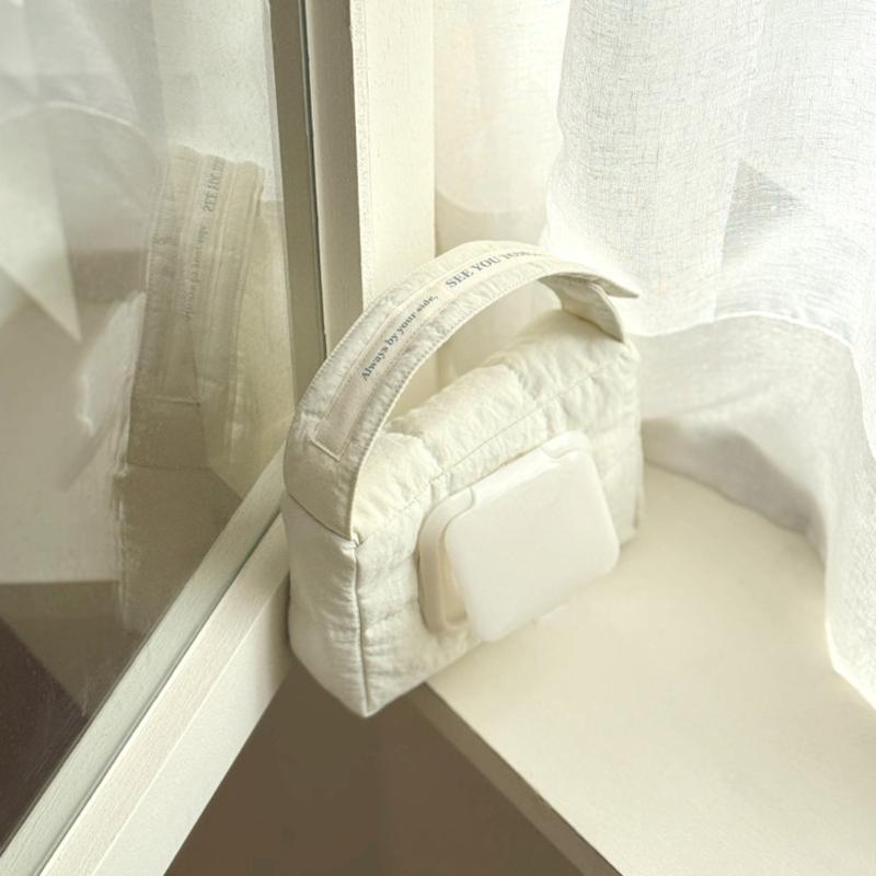 Stylish Stroller Wet Wipes Pouch Travel Essential for Parents Reusable Cotton Storage Bag Care Accessory