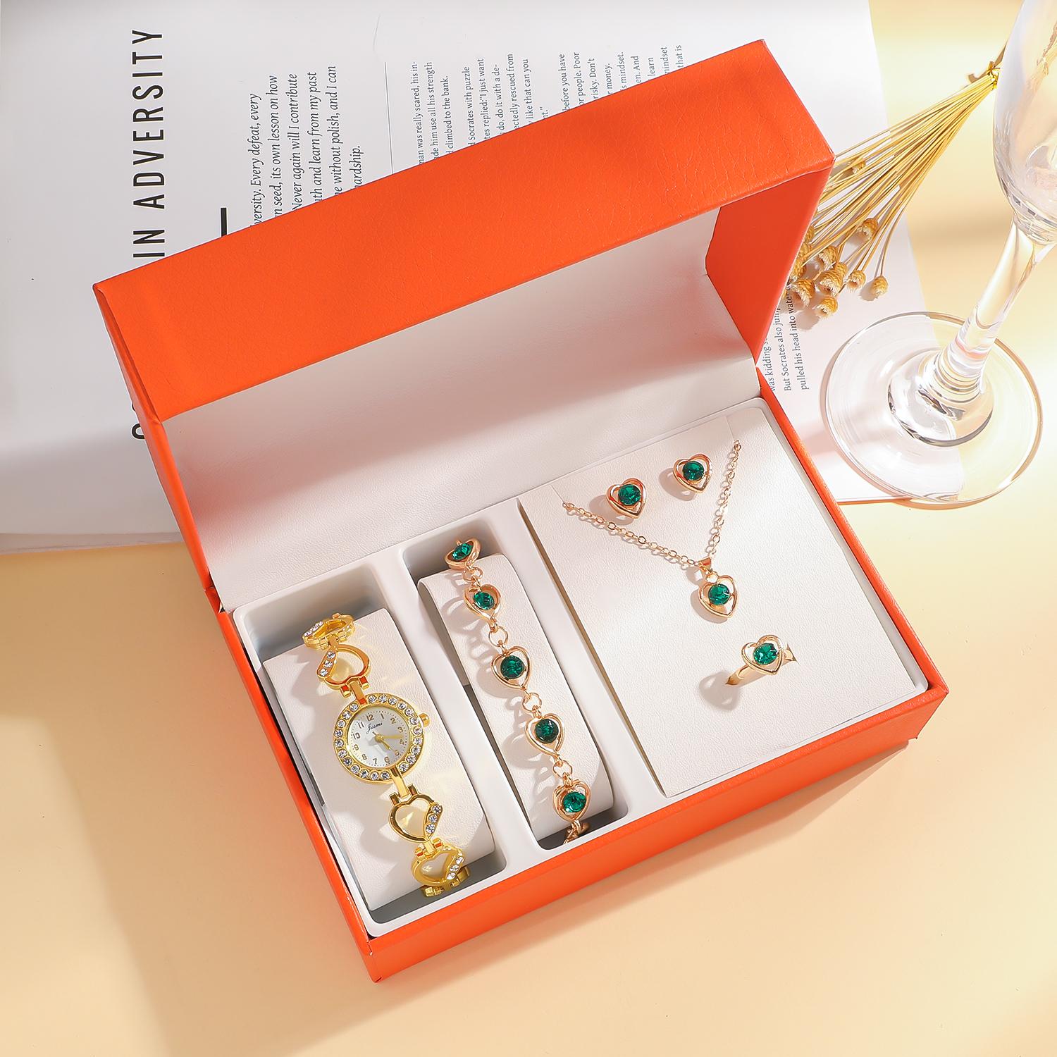 

5-piece set of European and American bracelets, quartz watches with heart-shaped accessories without gift boxes золотой