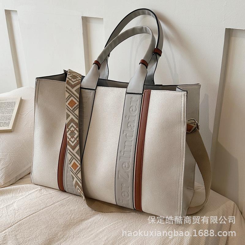 Canvas Bag Women's Large Capacity 2025 New Fashion Versatile Spring and Summer Shoulder Messenger Bag Portable Commuter Tote Bag