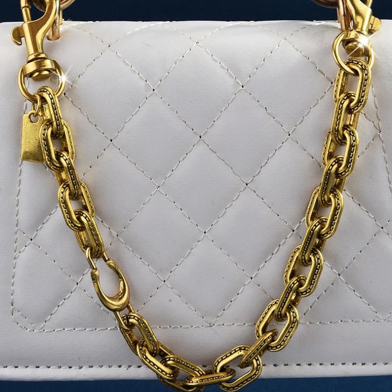 Versatile Metal Keychain For Women Trendy Messenger Bag Chain Creative Cute Bag Pendant Decoration Accessories Gifts