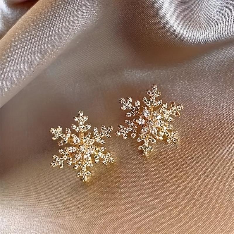 Elegant Christmas Snowflake Earrings with Sparkling Synthetic Zirconia for Daily Wear Holiday Parties Gift  Accessories