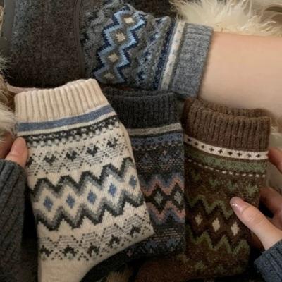 Çoraplar ve tuhafiye – Çoraplar