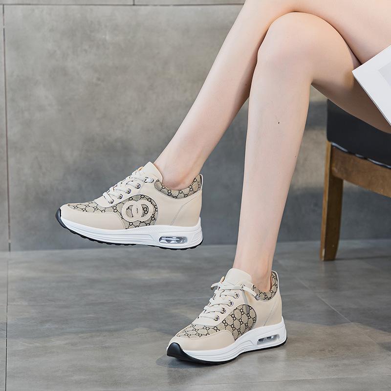 Inner heightening women's shoes spring new thick-soled breathable air cushion shoes women's shoes soft soles are not tiring