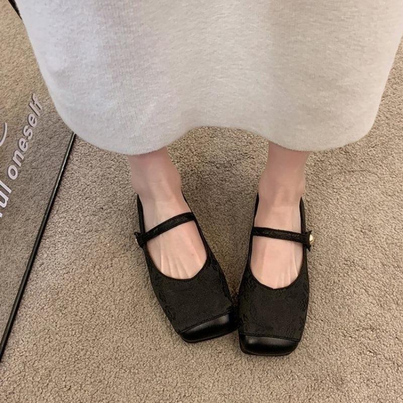 Ladies Footwear Slip-on Square Toe Women's Flat Gothic Shoes Retro Casual Korean 2025 New Stylish Deals Sale Offers Cotton in 39