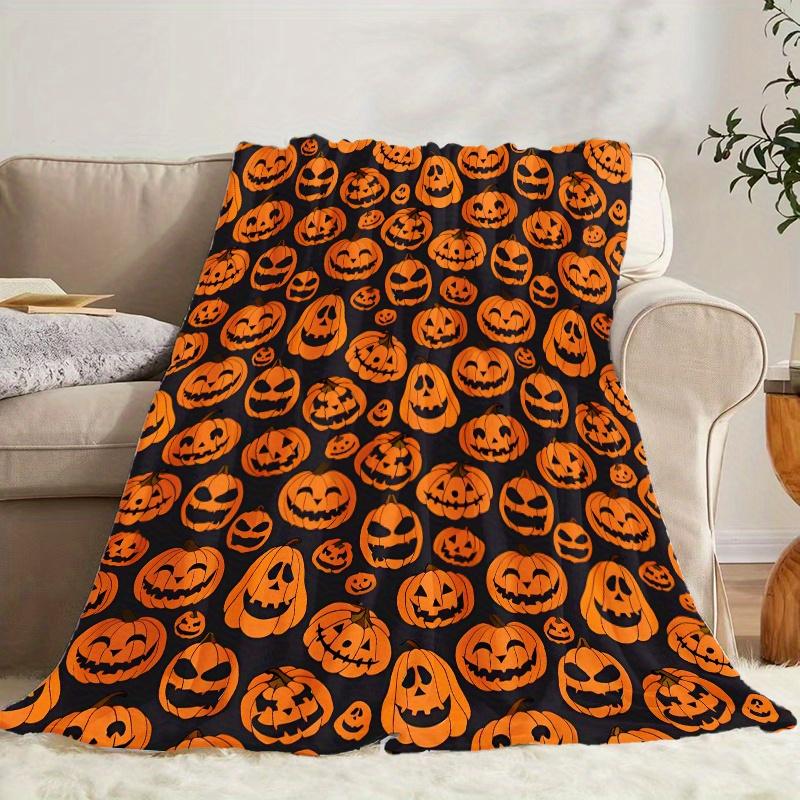 Comfortable Retro Halloween Themed Pumpkin and Bat Patterned Flannel Blanket Soft and Warm Multifunctional Ideal Gift Blankets