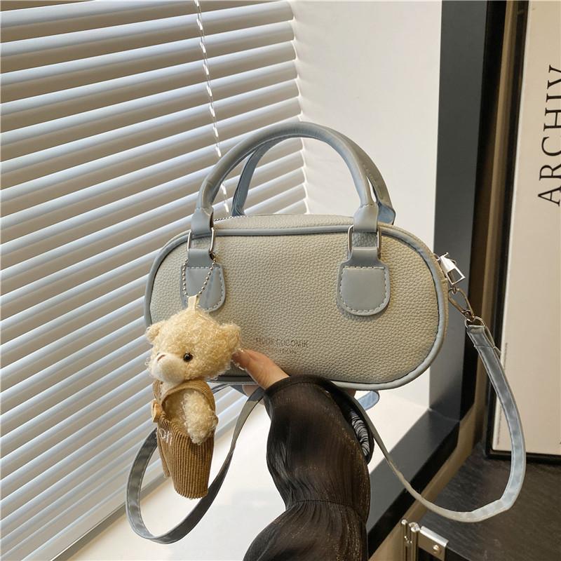

Portable bowling bag women s 2025 new summer high-end sense versatile foreign mist blue shoulder messenger bag single bag синий