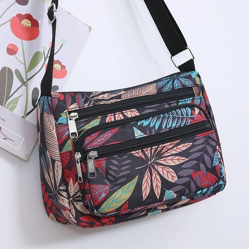Korean Version Oxford Canvas Bag Casual and Versatile Sports Travel Shoulder Bag Crossbody Bag Women's Small Bag