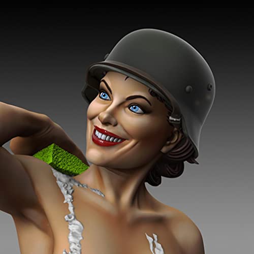 Royal Model 1/35 WWII Young Lady Bathing Resin Kit RM885