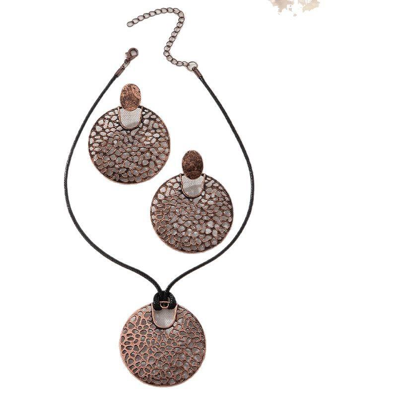 Geometryczny Zestaw Kolczyków i Naszyjnika w Stylu Vintage Wykonany z Brązu w Starym Stylu