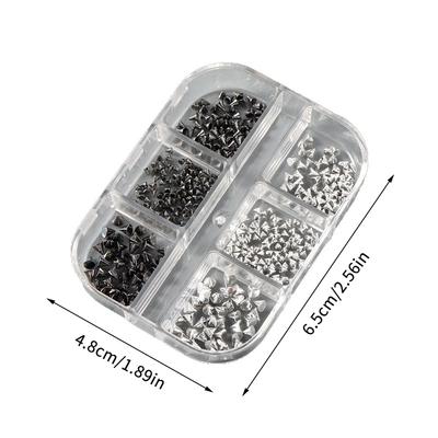 6 přihrádek Y2K Punk Kovové nýty Nehtové ozdoby Kužel Smíšené velikosti Černé Stříbrné Nehtové nýty 3D Stylové Slitinové hroty Pro DIY Nehtovou dekoraci