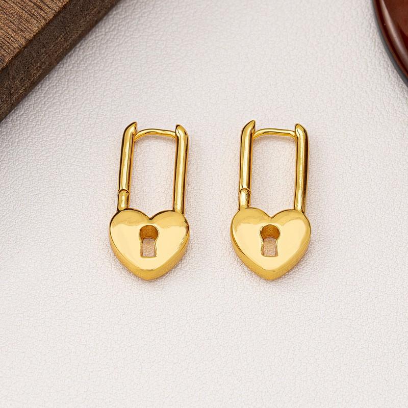 Heart Shape Stud Earrings Women Gold Plated Minimalist Fashion Jewelry French Chic Lightweight Ear Cuff Clip-on Style Gold