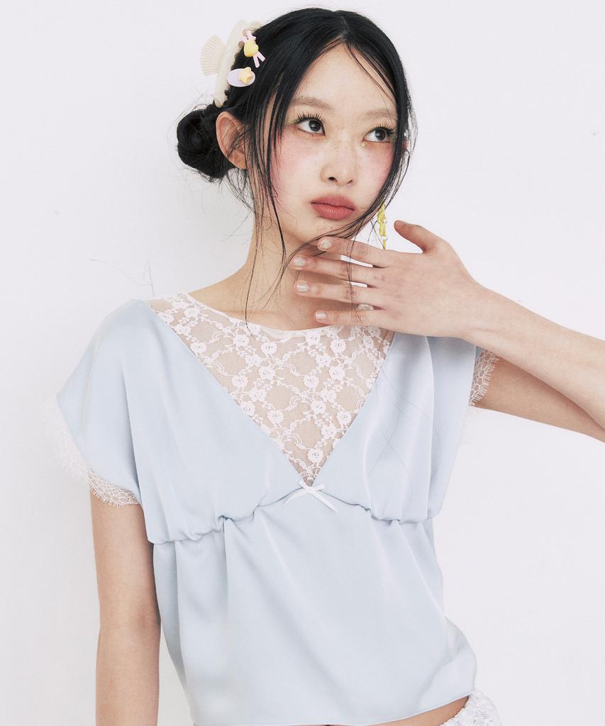 YOUHEE Ribbon Lace Shirring Blouse Light_Blue