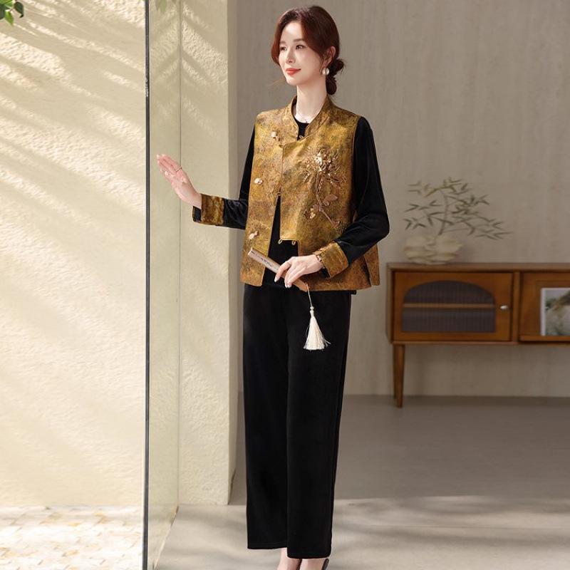 

Elegant Velvet Three-Piece Set for Middle-Aged Women - Spring/Autumn 2026 Plus Size Collection 6XL (suggested 87-95 kg)