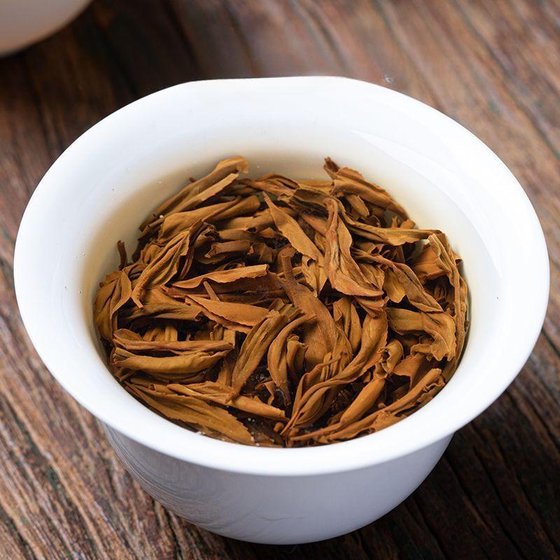 Indulge In Zhengshan Small Black Tea: Strong - Scented, Beneficial for Stomach, and Sweetly Refreshing