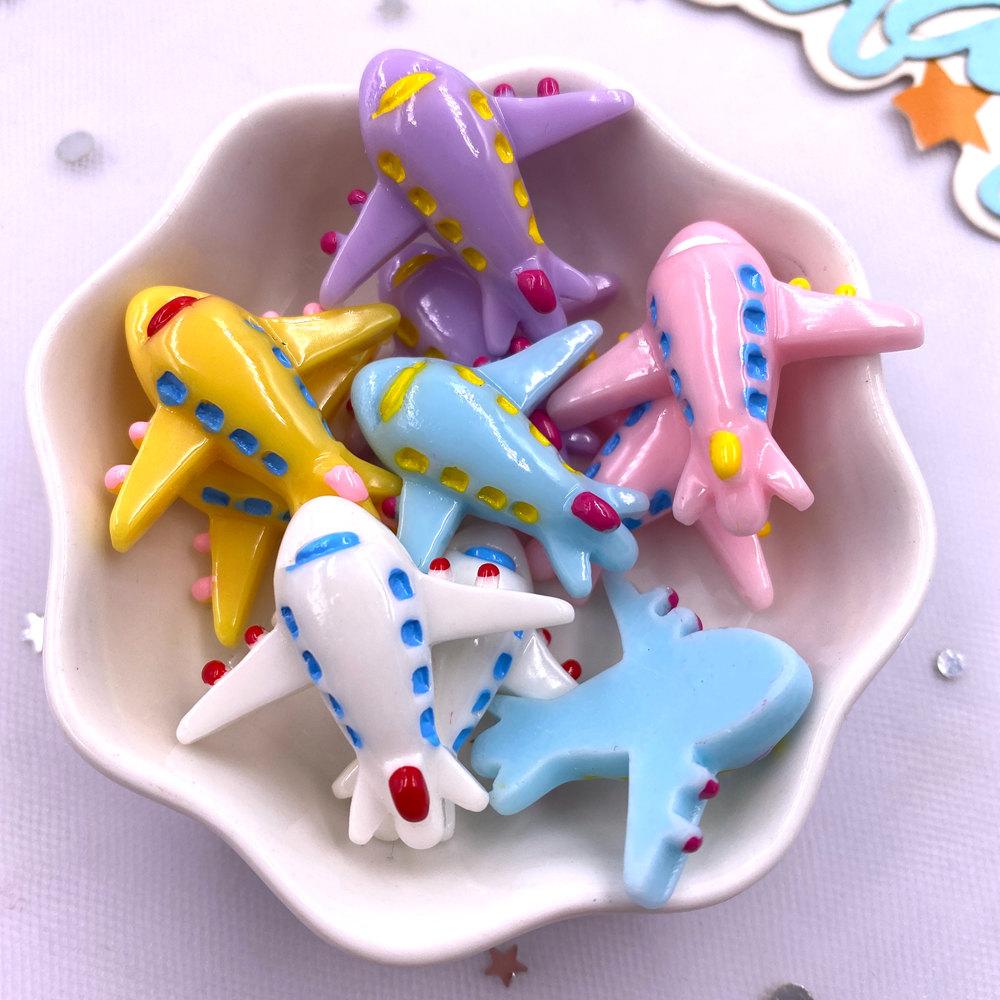 10PCS Mixed Resin Colorful Cartoon Aircrafts Flat back Stone Figurines Scrapbooks DIY Christmas Decor Crafts Jewelry Accessories