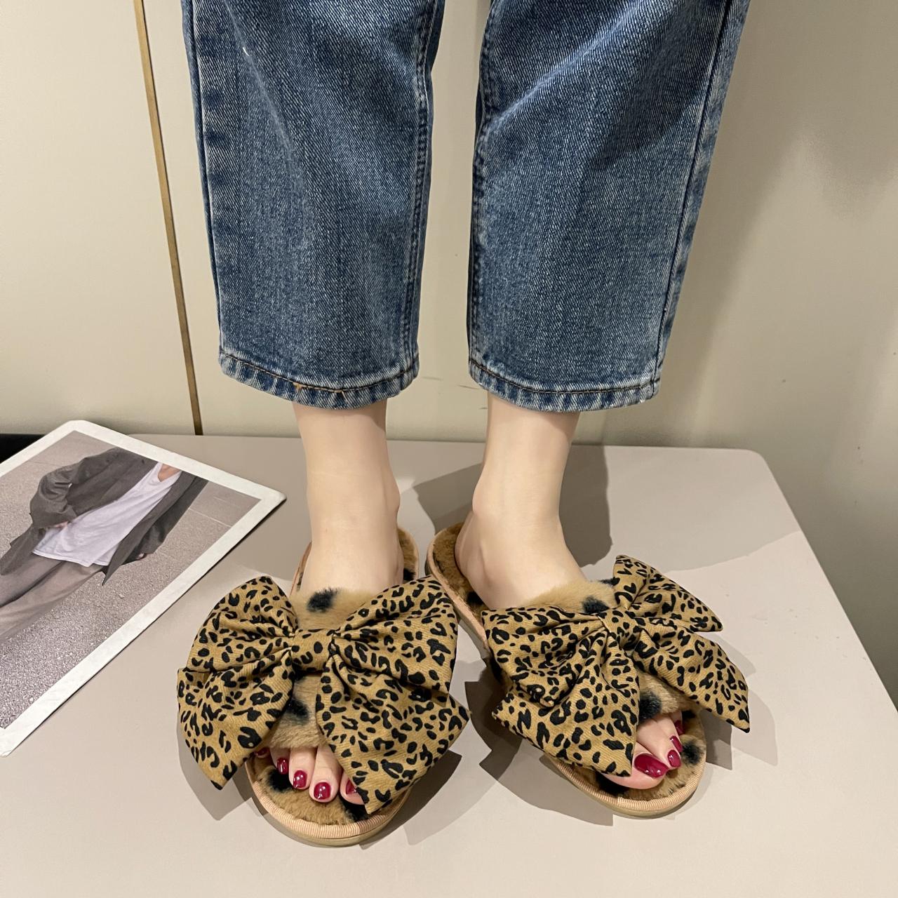 

Модные зимние женские теплые и пушистые домашние тапочки из хлопка с леопардовым принтом и бантом 36-37
