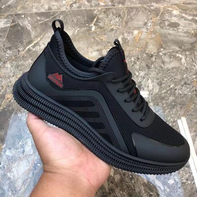 Încălțăminte pentru bărbați – Adidaşi