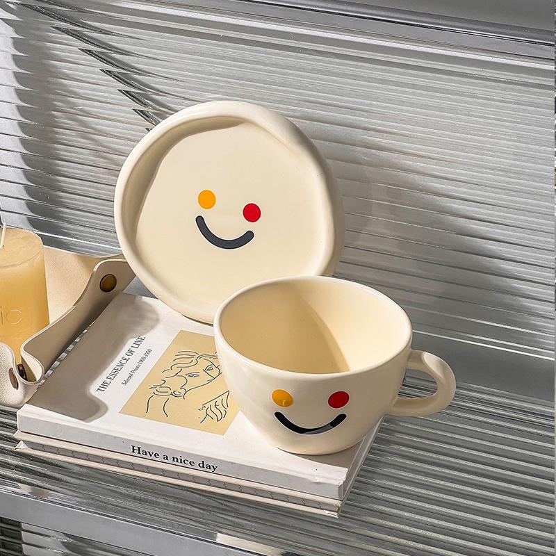 Creative Smiley Cup Ceramic Mug Milk Tea Coffee Cup Mark Cup Unique Gifts
