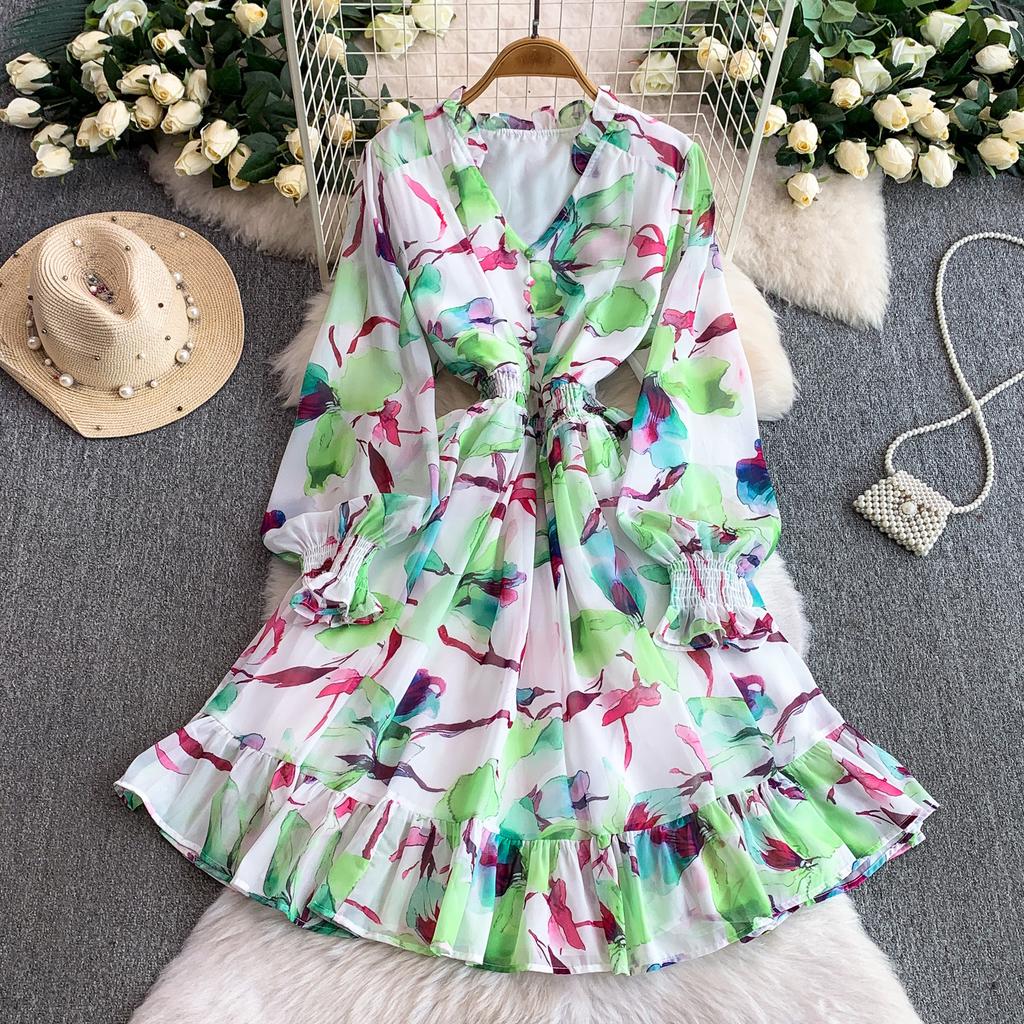 French holiday style super fairy chiffon printed V-neck dress women's elastic waist and thin ruffle edge medium and long dress
