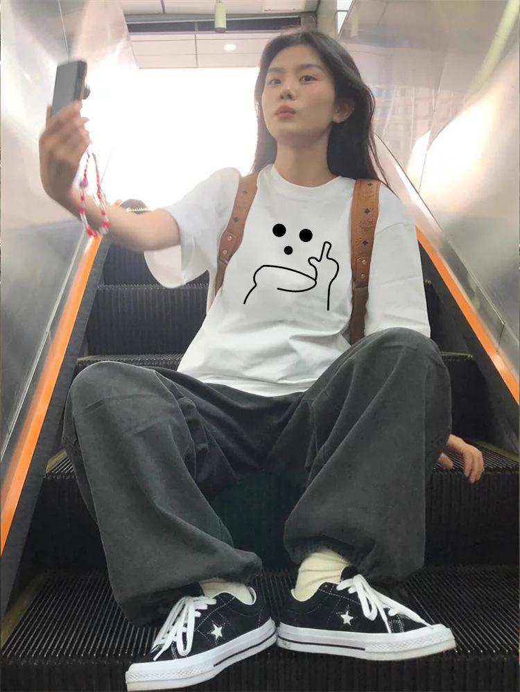 Dámské letní tričko s krátkým rukávem z čisté bavlny - Design s rovnými rameny, Volný střih, Trendy americký niche styl