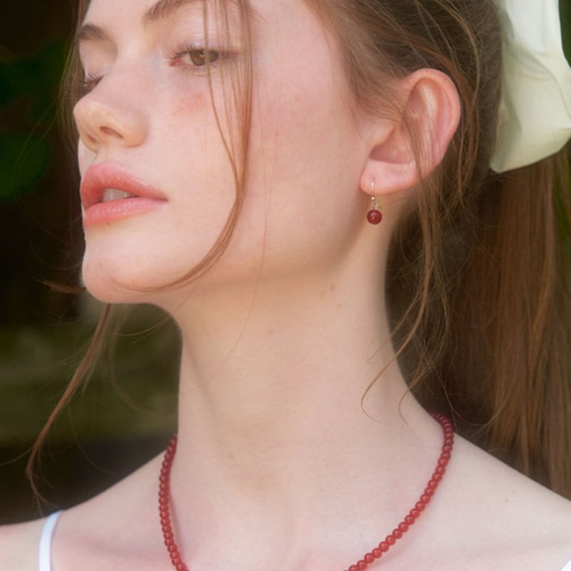 LOVE ME MONSTER Bold Ball Point Gem Necklace (L242MNK050)