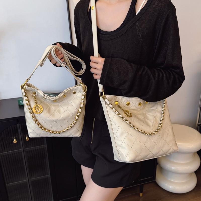 Bucket Bag Fashion Underarm Bag New Versatile Shoulder Bag Crossbody Bag Women's Bag