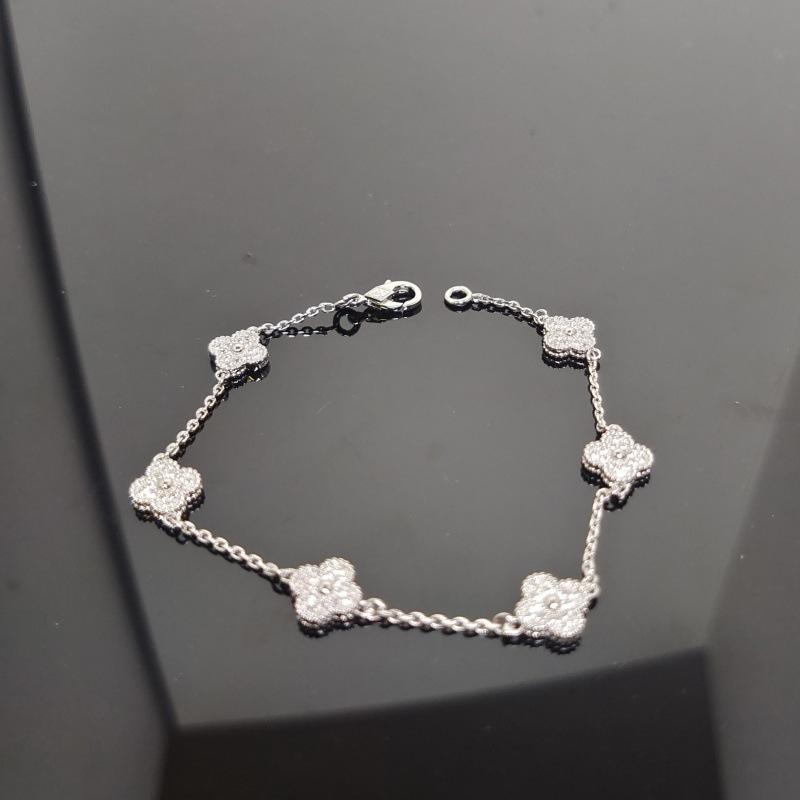 

Бутик Мини Браслет Клевер-четырехлистник 9 мм Шесть цветов 18k Мода Инс Мужские и женские браслеты mini Six Flowers Bracelet