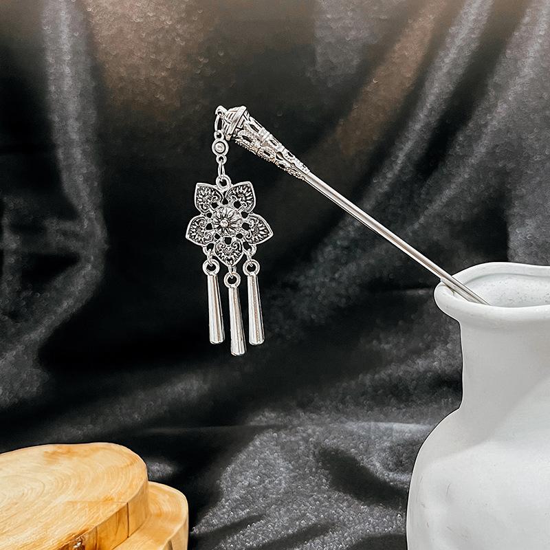 New Chinese Style National Tide Hairpin Minority Wind Hanfu Court Shaking Turquoise Hollow Flowers Tassel Hairpin