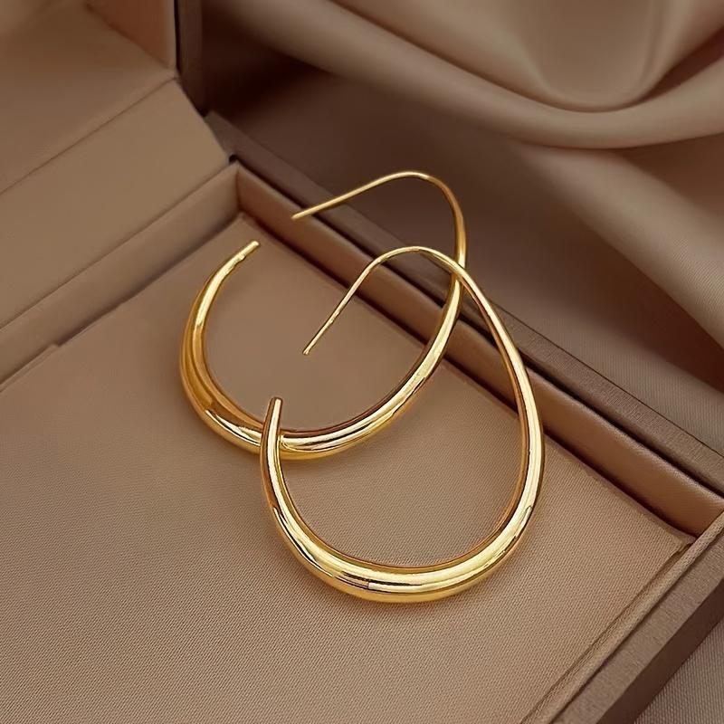 1 Pair Chic Hoop Earrings Minimalist Earrings, Exuding Elegance, Perfect for Ladies To Wear To Parties and Vacations