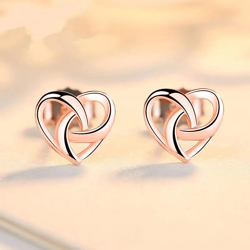 Love Interwoven Exquisite Stud Earrings, Versatile Clover Temperament Earrings, Simple Heart-Shaped Wrapped Women'S Earrings