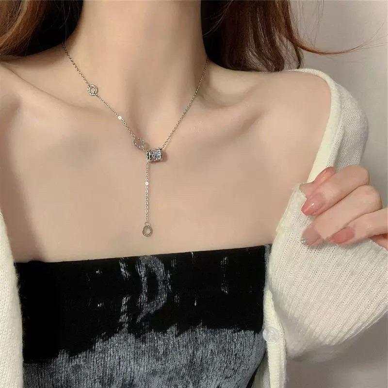 Titanium Steel Non-fading Small Waist Necklace Women's Summer Niche Design Accessories Collarbone Chain Pendant