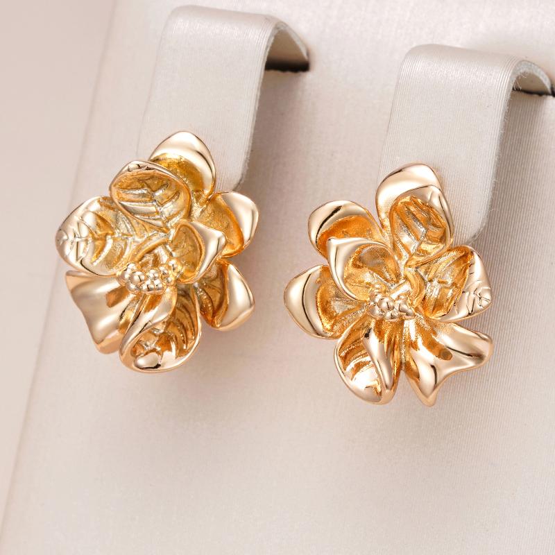 Einzigartige glänzende Hängeohrringe für Damen Mode Roségoldfarbenes Metall Blume Hohe Qualität Täglicher feiner Schmuck
