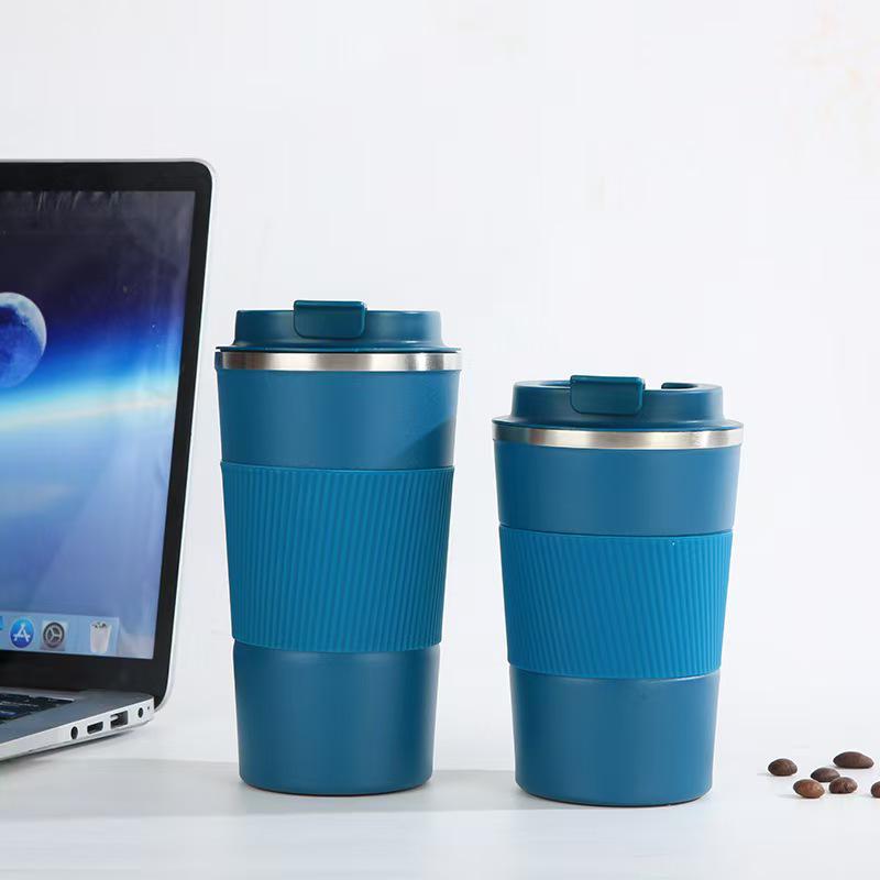 Large Capacity 304 Stainless Steel Coffee Cup with Silicone Sleeve - Double-Wall Vacuum Insulated Travel Mug