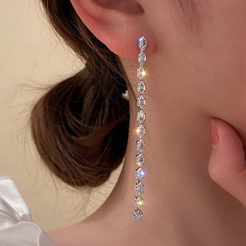 Luxurious Sparkling Zircon Stud Earrings for Women Fashion Long Tassel Teardrop Shaped Earrings Wedding Party Jewelry Gifts