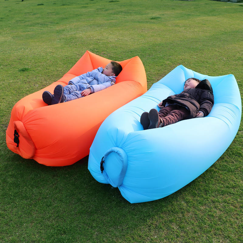 Outdoor Campingbed Luie Tas Opblaasbaar bed Luchtbank Strandmat Draagbaar slaapmatje Lounger Bank Picknick Luchtbed Slaapmat Waterdicht