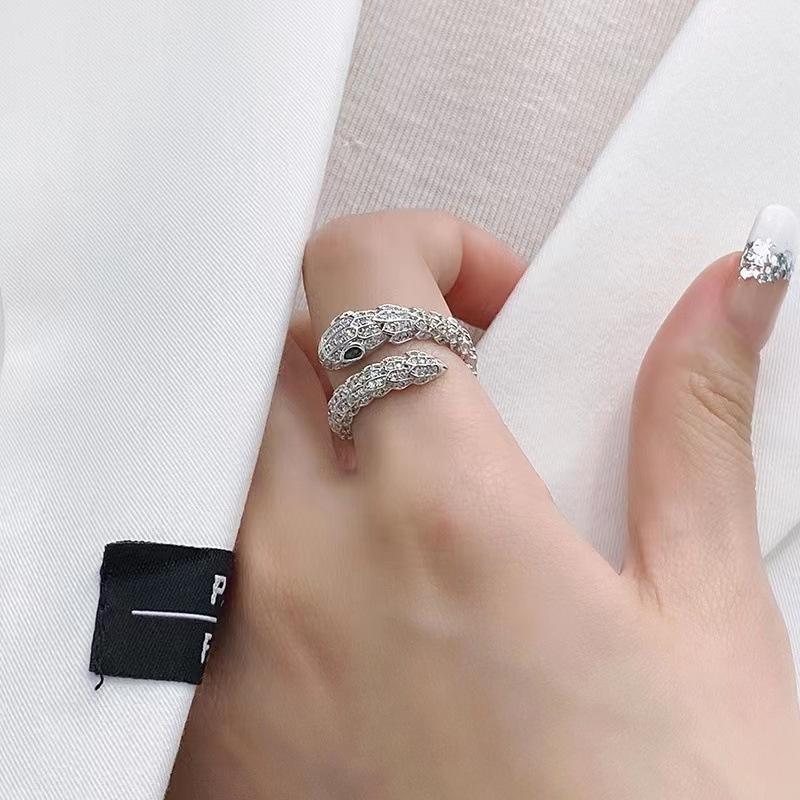 Trendy Openable Snake Bone Diamond Ring: Modern, Luxurious Design for Women Adjustable Open