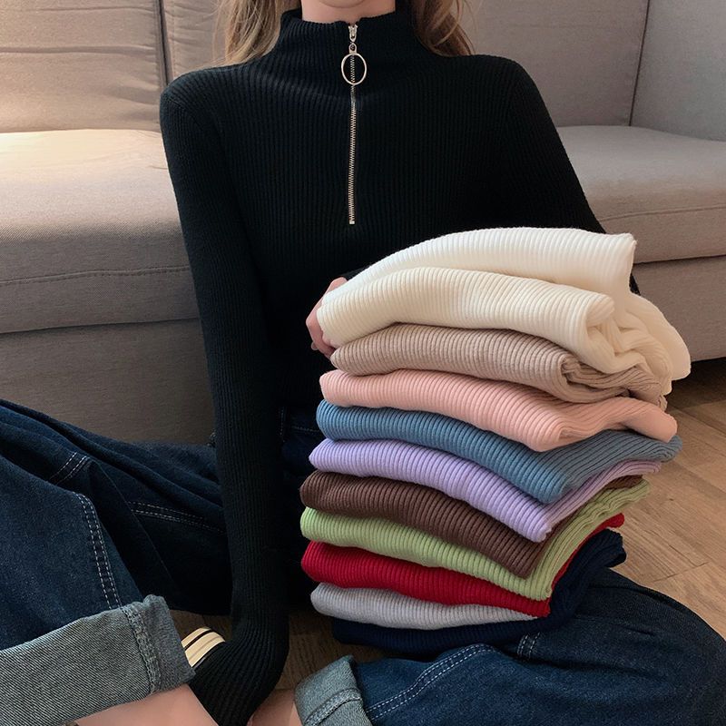 Stylová košile s polovysokým výstřihem a zipem na spodním dílu, slim střih a zeštíhlující top, dámský spodní outfit, temperamentní, podzimní a zimní pletený svetr