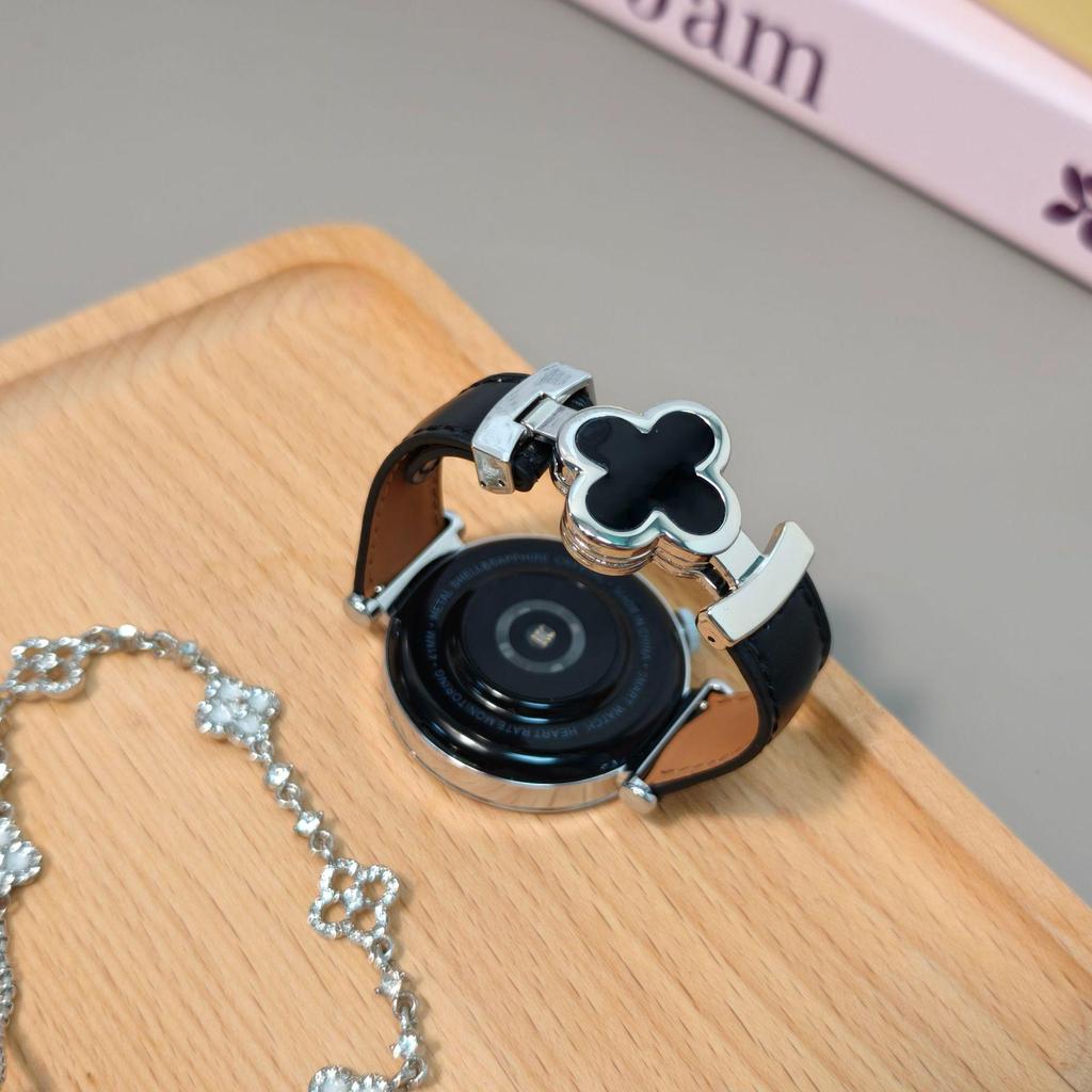 Magnetisches Kalbslederarmband Kleeblatt für Huawei GT4/5, Apple, Xiaomi, Samsung - 18/20/22mm