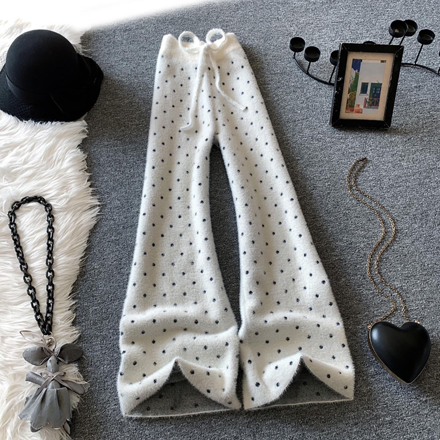 

High-Waisted Tall Women s Polka Dot Velvet Wide-Leg Pants - Autumn/Winter Collection One Size білий