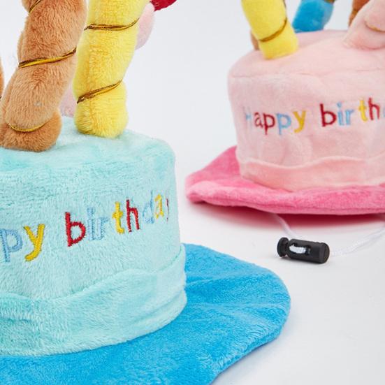 Chapeau d'Anniversaire pour Animal de Compagnie Mignon Gâteau d'Anniversaire Chien Chapeau Peluche Réglable Chapeau d'Anniversaire pour Petits Chiens Moyens Chats Accessoire de Fête