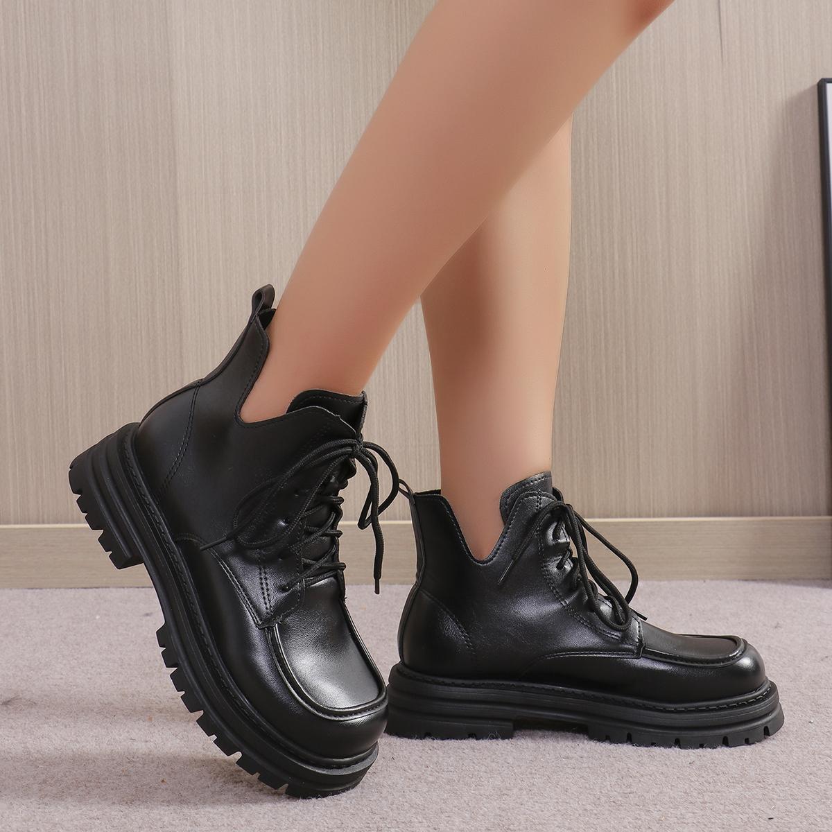 Модные женские ботинки — фото 5