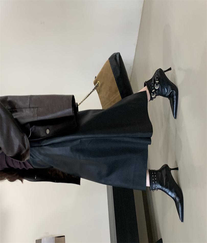 Retro niche small boots 2025 autumn and winter thick heel high boots trouser boots knight boots riveted western boots