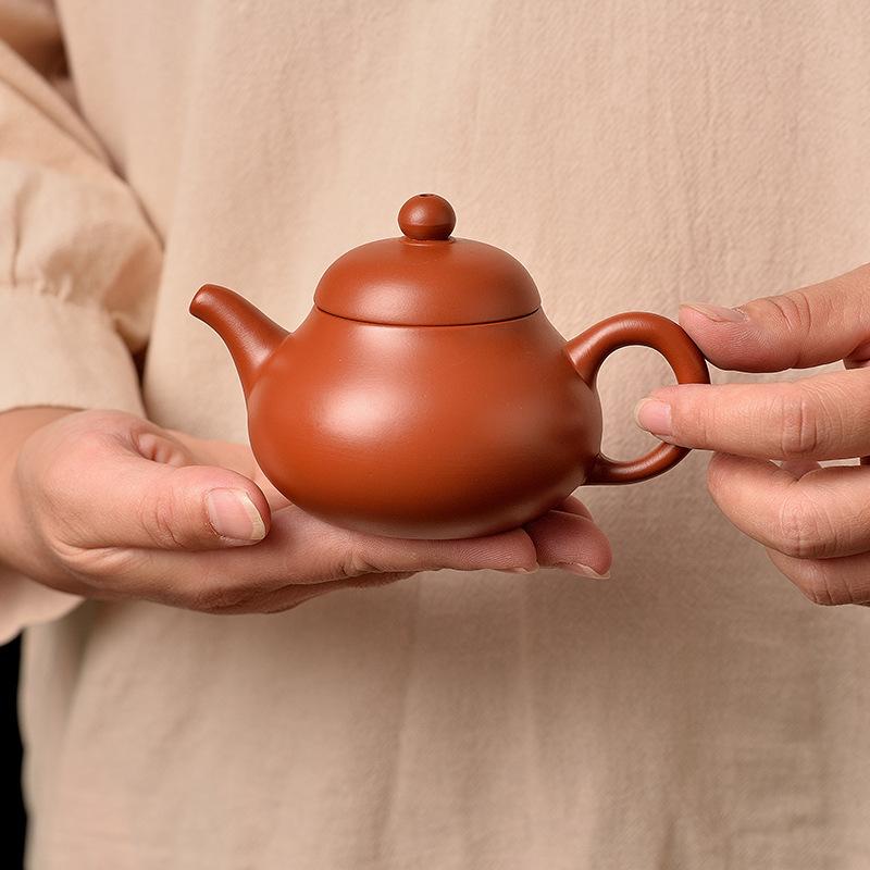 

Классический чайник из коричной глины ручной работы, чайник ручной работы, перевернутый чайник из фиолетовой глины, заварочный чайник, бытовой набор для чая кунг-фу