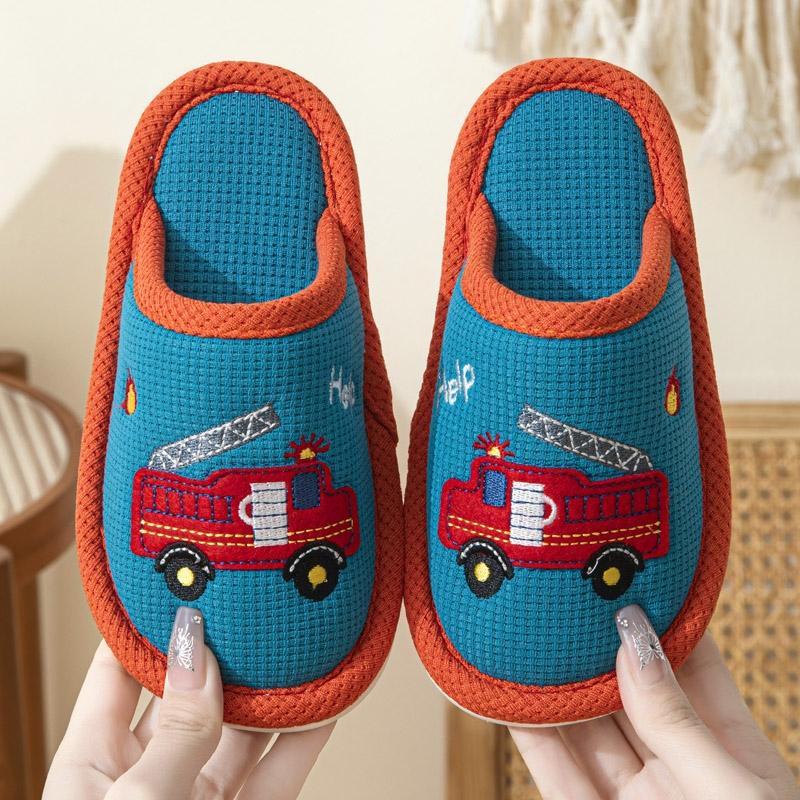 

HANDUNYOU Boys Autumn Home Slippers