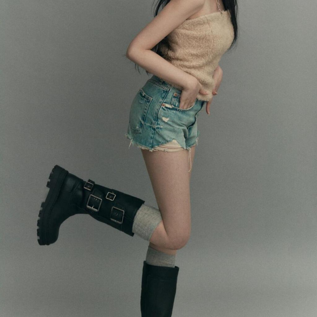 Retro round head versatile thick-soled knight boots femininity Maillard belt buckle heightened thick heel big tube circumference boots
