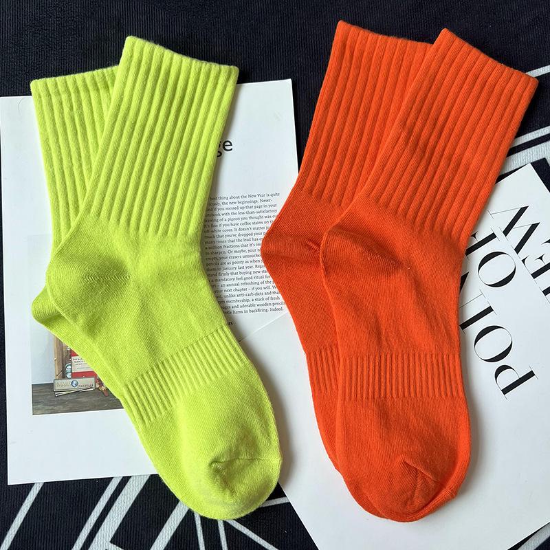 Unisex Mid & High-Calf Cotton Socks – Trendy Solid Colors for Sports & Streetwear, Perfect for Autumn/Winter