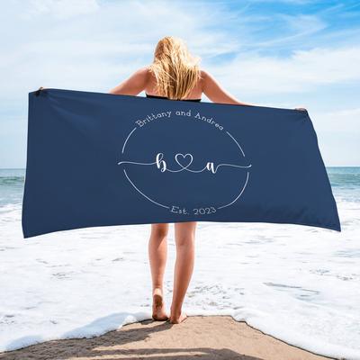 Einfarbiges personalisiertes Strandtuch für Paare, weich, mit individuellem Namen, Strandtuch als Hochzeitsgeschenk, Flitterwochengeschenk, Handtuch für Poolpartys von Paaren